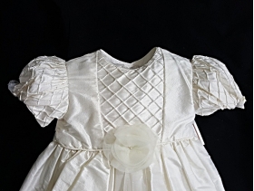 L' Pety Canar Ivory Silk Christening Gown & Hat Set (Size 6m)